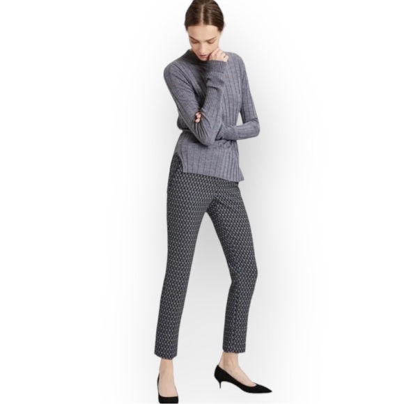 Theory Treeca 2 Slim Crop Pant in Size 4 - Picture 1 of 9